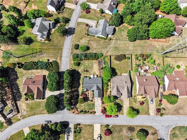 2130 Saint Thomas Way, Suwanee, GA 30024