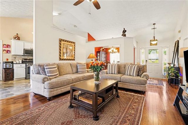 2130 Saint Thomas Way, Suwanee, GA 30024