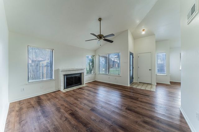 502 Prairie Dell Street, Lewisville, TX 75067