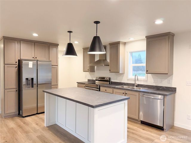 4554 Windemere Street, Longview, WA 98632