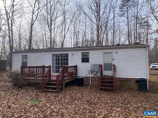 283 HUMMINGBIRD RD, Scottsville, VA 24590