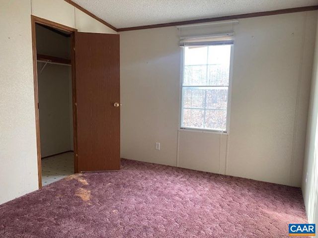 283 HUMMINGBIRD RD, Scottsville, VA 24590