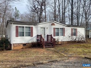 283 HUMMINGBIRD RD, Scottsville, VA 24590