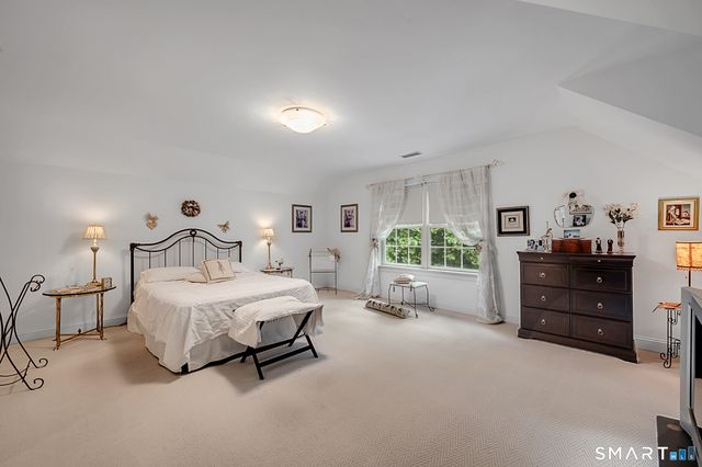 68 Hart Street, Burlington, CT 06013