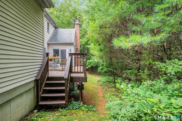 68 Hart Street, Burlington, CT 06013