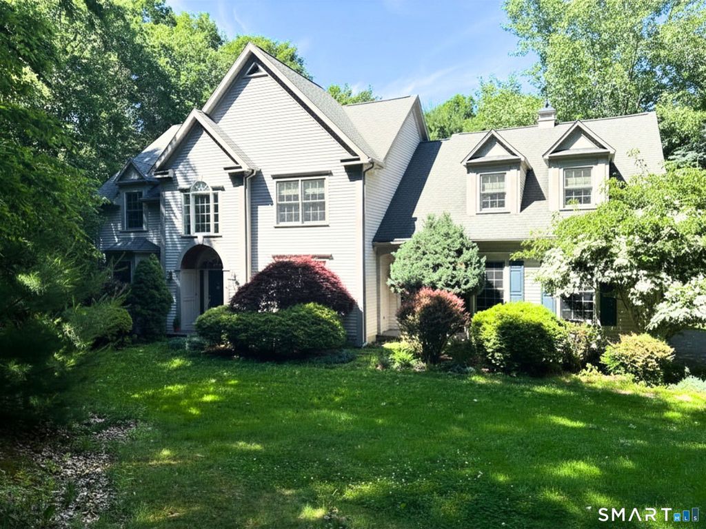 68 Hart Street, Burlington, CT 06013