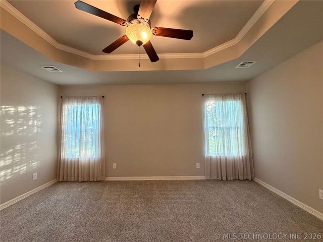 11230 S 275th East Avenue, Coweta, OK 74429