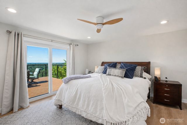 12065 206th Place SE, Issaquah, WA 98027