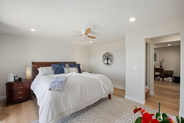 12065 206th Place SE, Issaquah, WA 98027