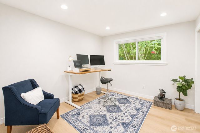 12065 206th Place SE, Issaquah, WA 98027