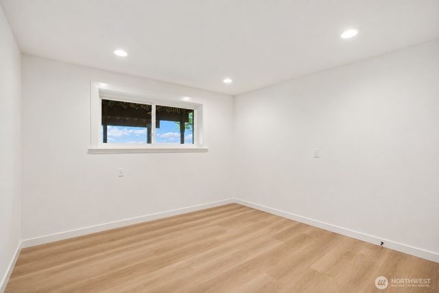 12065 206th Place SE, Issaquah, WA 98027