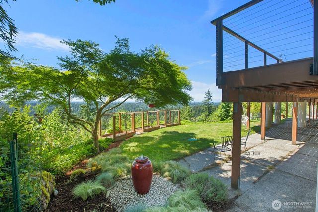 12065 206th Place SE, Issaquah, WA 98027