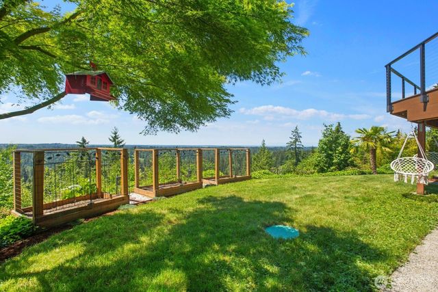 12065 206th Place SE, Issaquah, WA 98027