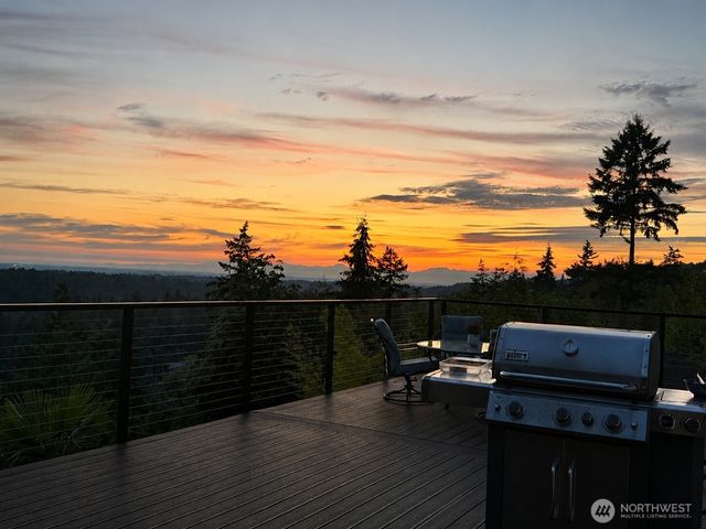 12065 206th Place SE, Issaquah, WA 98027