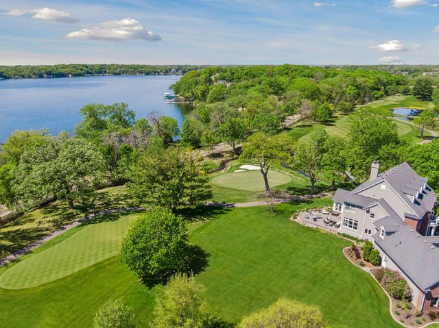 18482 Bearpath Trail, Eden Prairie, MN 55347