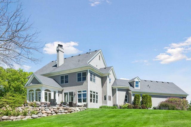 18482 Bearpath Trail, Eden Prairie, MN 55347
