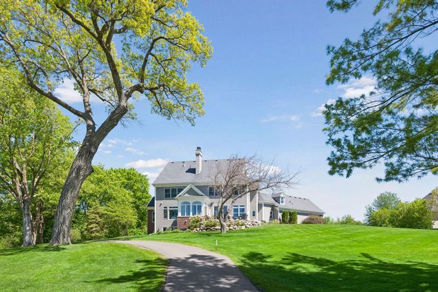 18482 Bearpath Trail, Eden Prairie, MN 55347