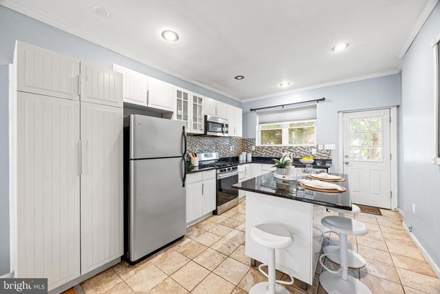 147 N LUZERNE AVE, Baltimore, MD 21224