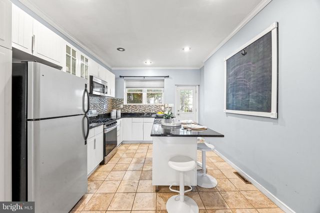 147 N LUZERNE AVE, Baltimore, MD 21224
