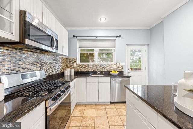 147 N LUZERNE AVE, Baltimore, MD 21224