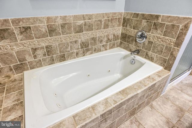 147 N LUZERNE AVE, Baltimore, MD 21224
