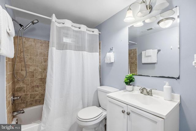 147 N LUZERNE AVE, Baltimore, MD 21224
