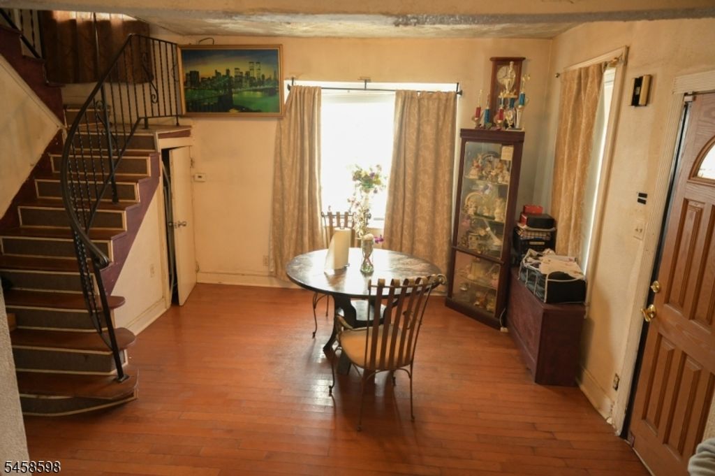 131 N 19Th St, East Orange City, NJ 07017 — photo 4