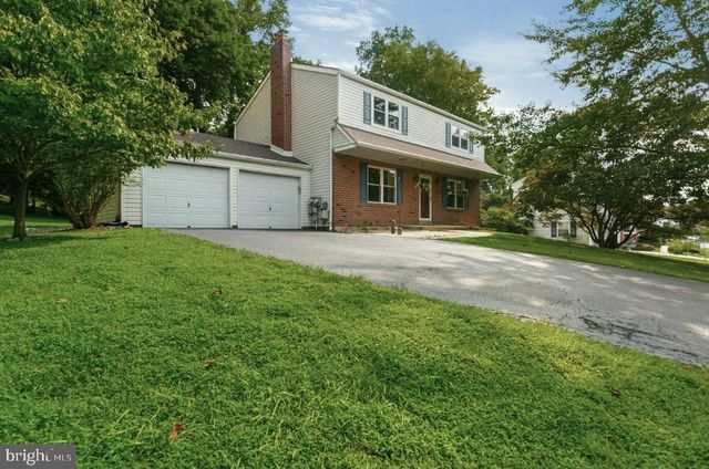 718 BICKING DR, West Chester, PA 19382