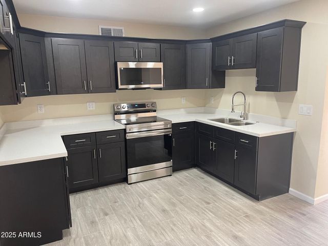 4625 W THOMAS Road 57, Phoenix, AZ 85031