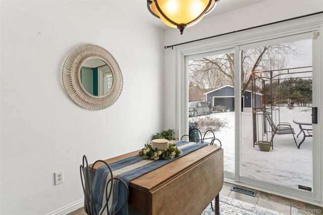 3843 Thomas Road, Oxford Charter Township, MI 48371