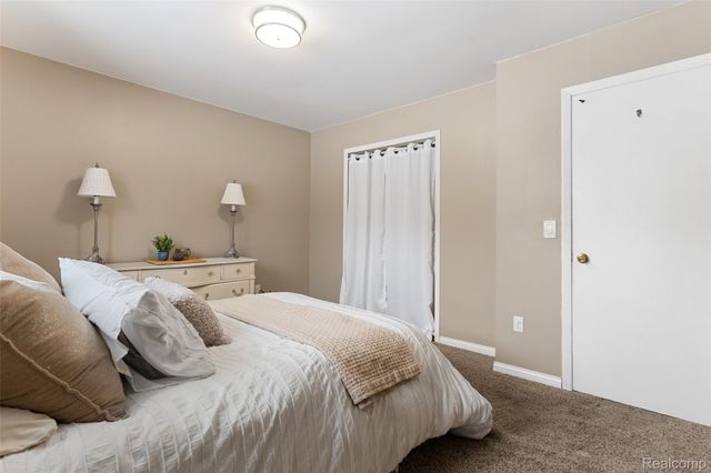 3843 Thomas Road, Oxford Charter Township, MI 48371