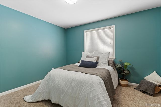 3843 Thomas Road, Oxford Charter Township, MI 48371