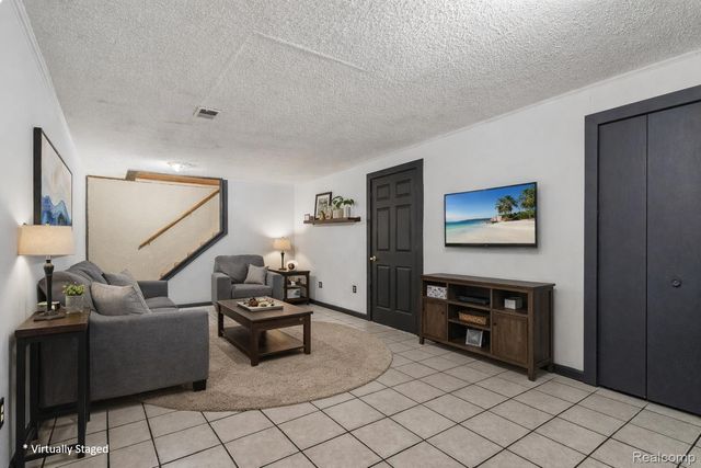 3843 Thomas Road, Oxford Charter Township, MI 48371