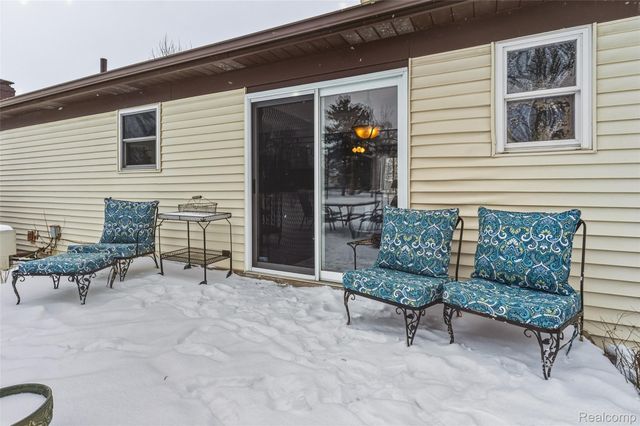 3843 Thomas Road, Oxford Charter Township, MI 48371