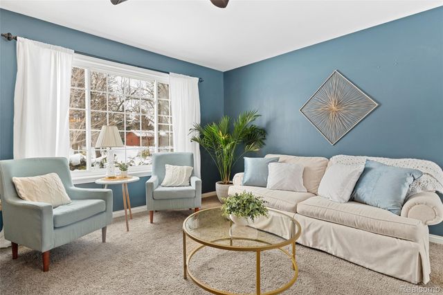 3843 Thomas Road, Oxford Charter Township, MI 48371