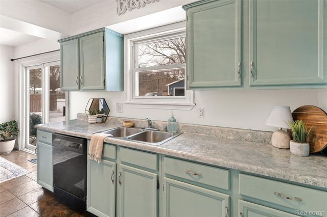 3843 Thomas Road, Oxford Charter Township, MI 48371