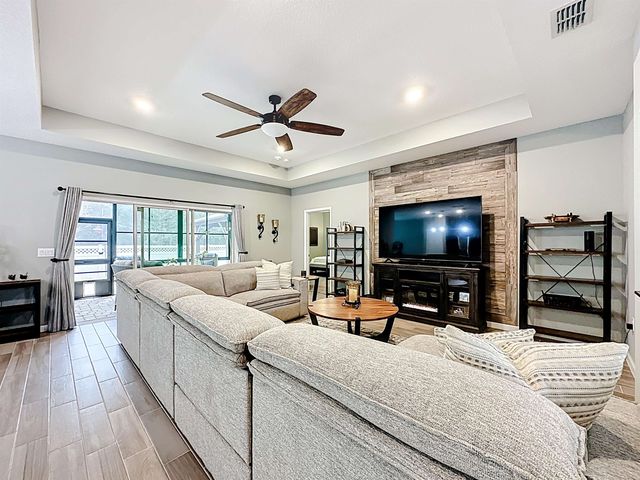 39 Athens Dr, St Augustine, FL 32092