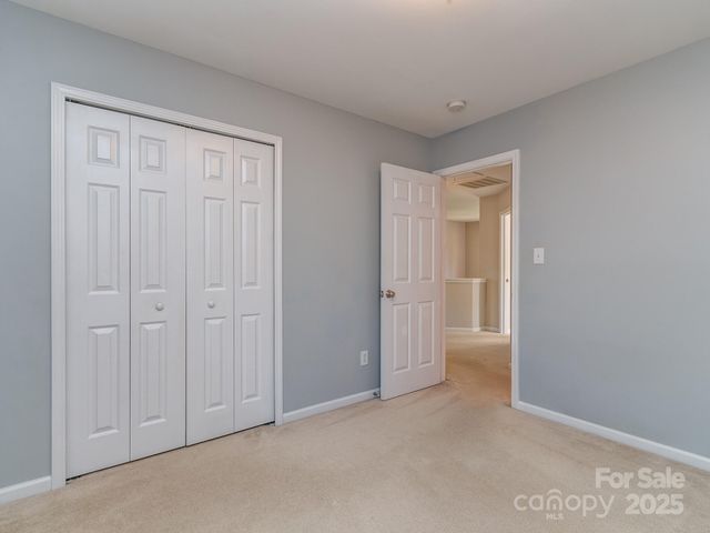 11019 Treebranch Drive, Charlotte, NC 28216