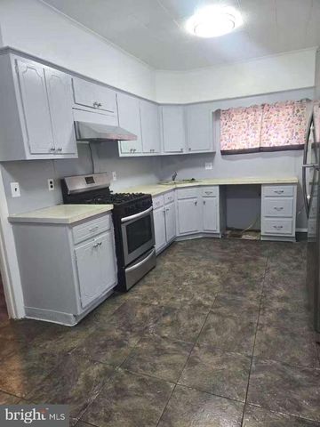 2223 RHAWN ST, Philadelphia, PA 19152