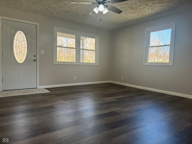 829 W 300 S, Crawfordsville, IN 47933