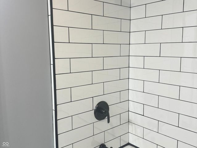 829 W 300 S, Crawfordsville, IN 47933