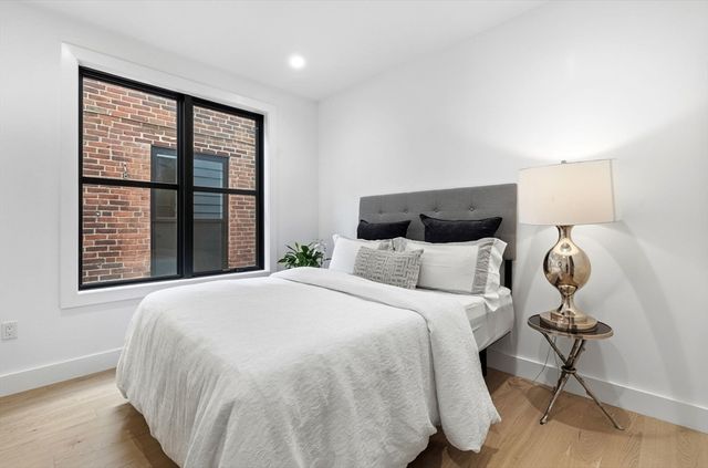 472 W Broadway 202, Boston, MA 02127