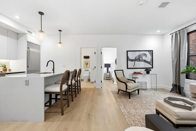 472 W Broadway 202, Boston, MA 02127