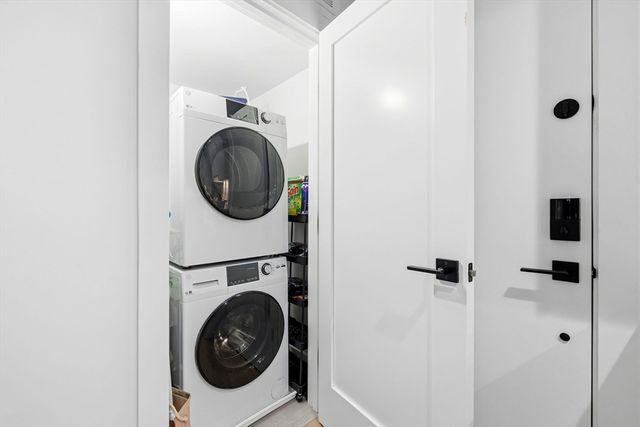 472 W Broadway 202, Boston, MA 02127