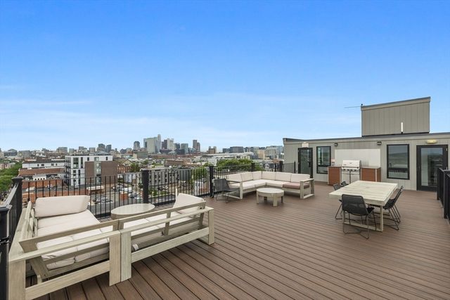 472 W Broadway 202, Boston, MA 02127