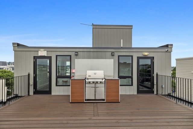 472 W Broadway 202, Boston, MA 02127