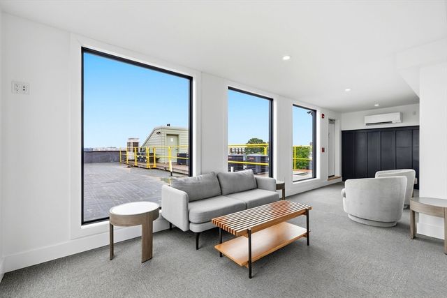 472 W Broadway 202, Boston, MA 02127