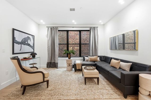 472 W Broadway 202, Boston, MA 02127