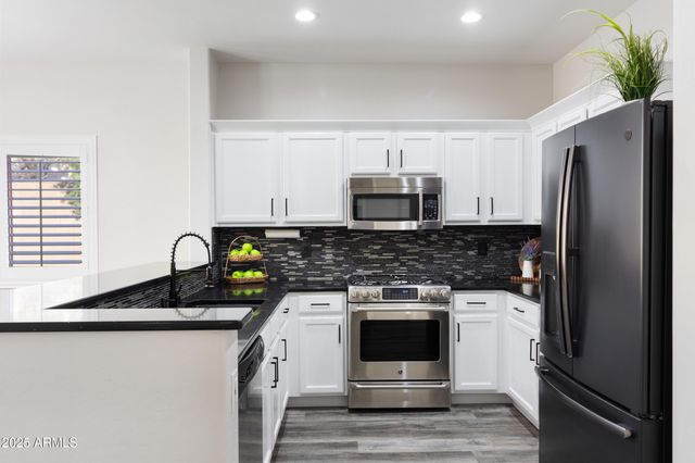 3716 W MEDINAH Way, Anthem, AZ 85086