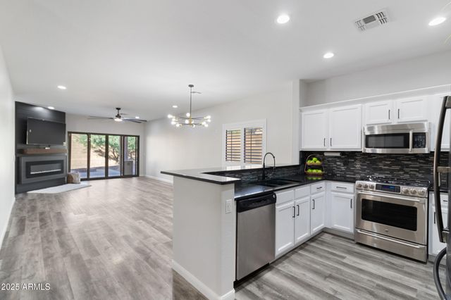 3716 W MEDINAH Way, Anthem, AZ 85086